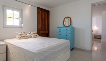 Resa estates Ibiza san Jose te koop villa main bedroom 4.jpg